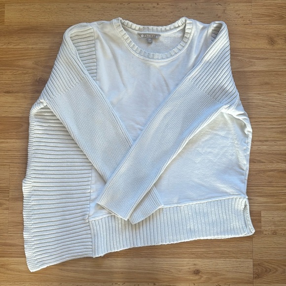 Athleta Asymmetrical Crewneck Sweater ❄️size M - Picture 1 of 9
